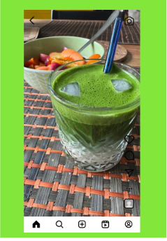 Grüner Matcha im Glas